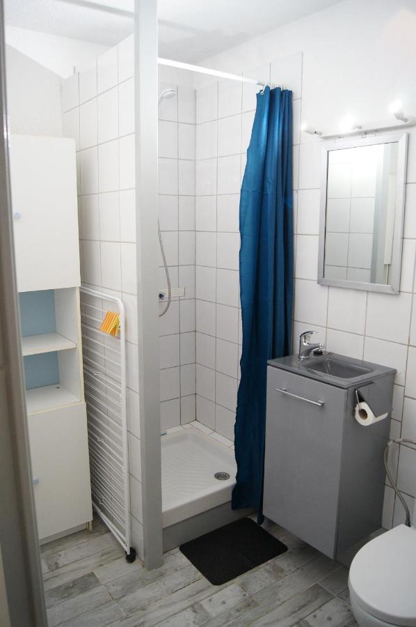 Lara 2 - T2 Balcon Piscine Lit Double & Clic-Clac Parking Pres Du Centre-Port Et Ile Loisirs Agde Exterior foto